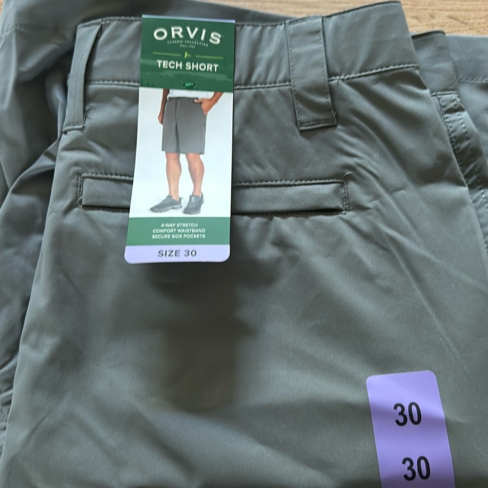 Gray Men’s Orvis Tech Shorts size 30